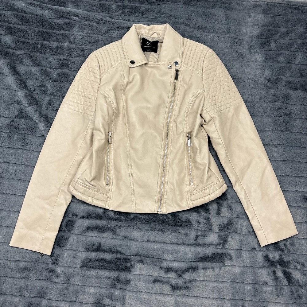 New York & Company Womens Cream Faux Leather Moto Biker Jacket Quilted Small